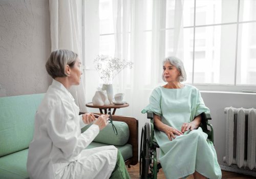 Accompagnement du quotidien à domicile à Chartres pour seniors